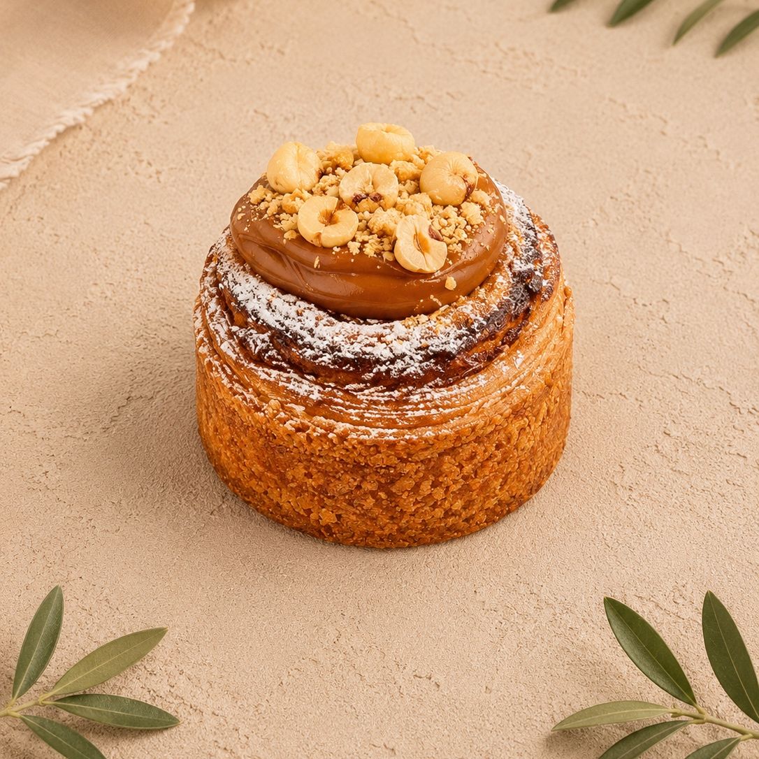 Roulé De Praliné De Avellana Con Caramelo Casero Salado